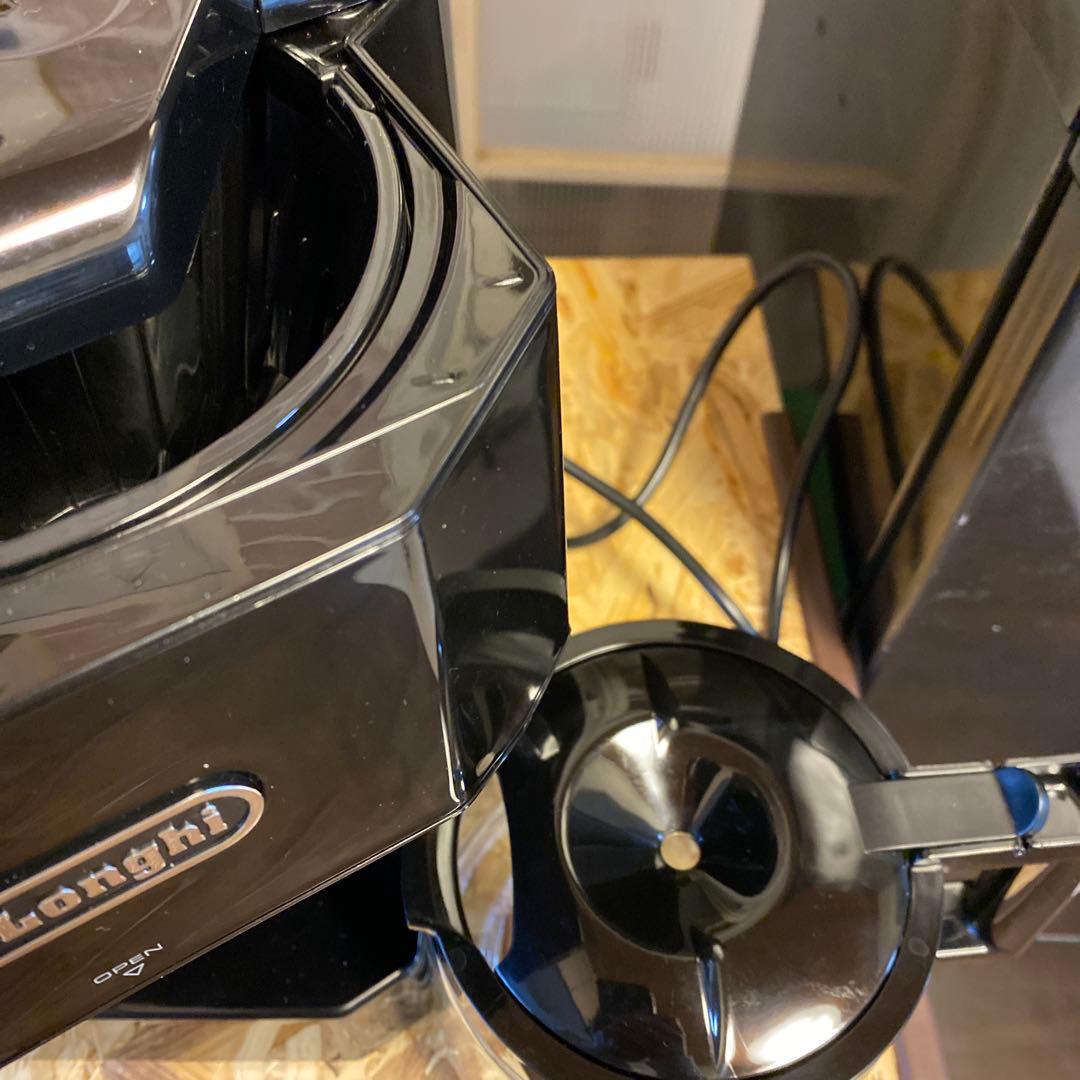 DeLonghi エスプレッソマシン BC0421