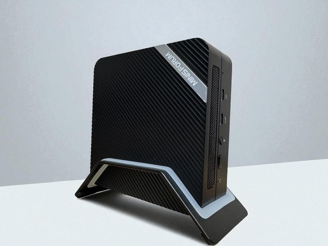 ⭐最終特価⭐高性能＆軽量⭐MINISFORUM UM560⭐