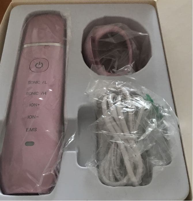 アクアエステソニック2本体色は、パールピンクです。