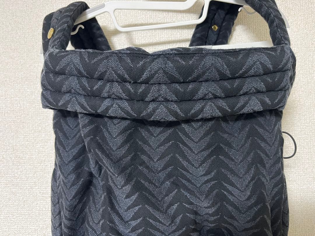 アーティポッペ 抱っこ紐 アローゾロ ザイガイスト ブラック