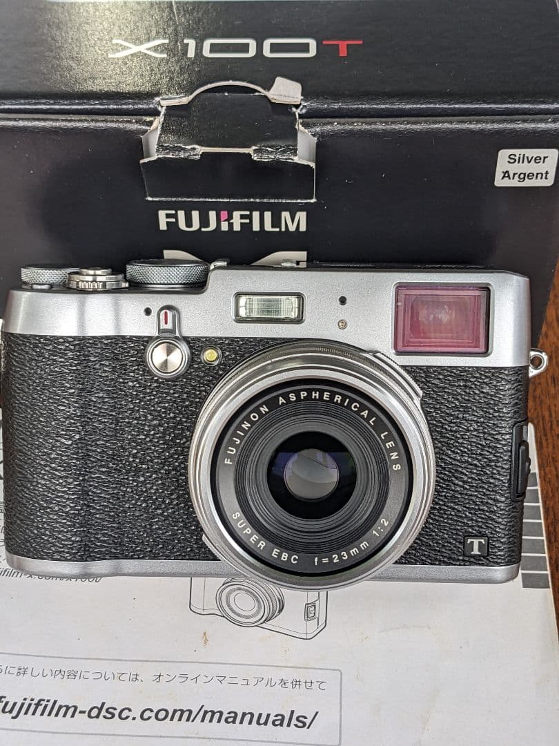 ♪ 値下げ フジフィルム X100T コンパクトデジタルカメラ ♪