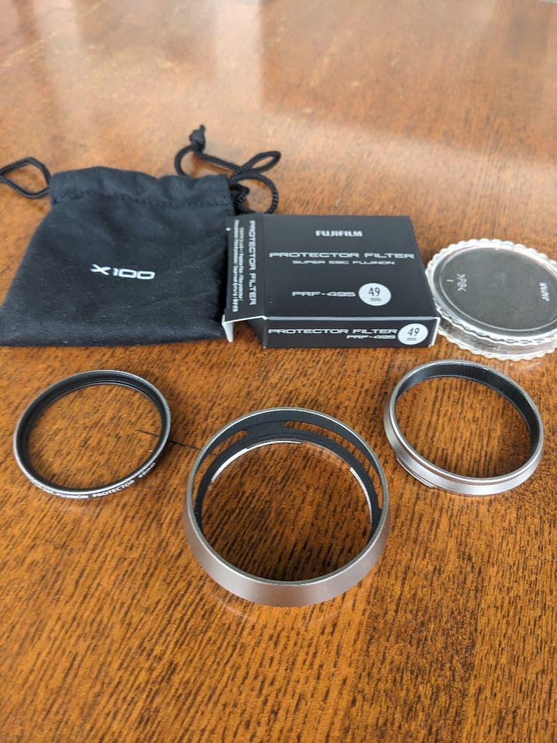 ♪ 値下げ フジフィルム X100T コンパクトデジタルカメラ ♪