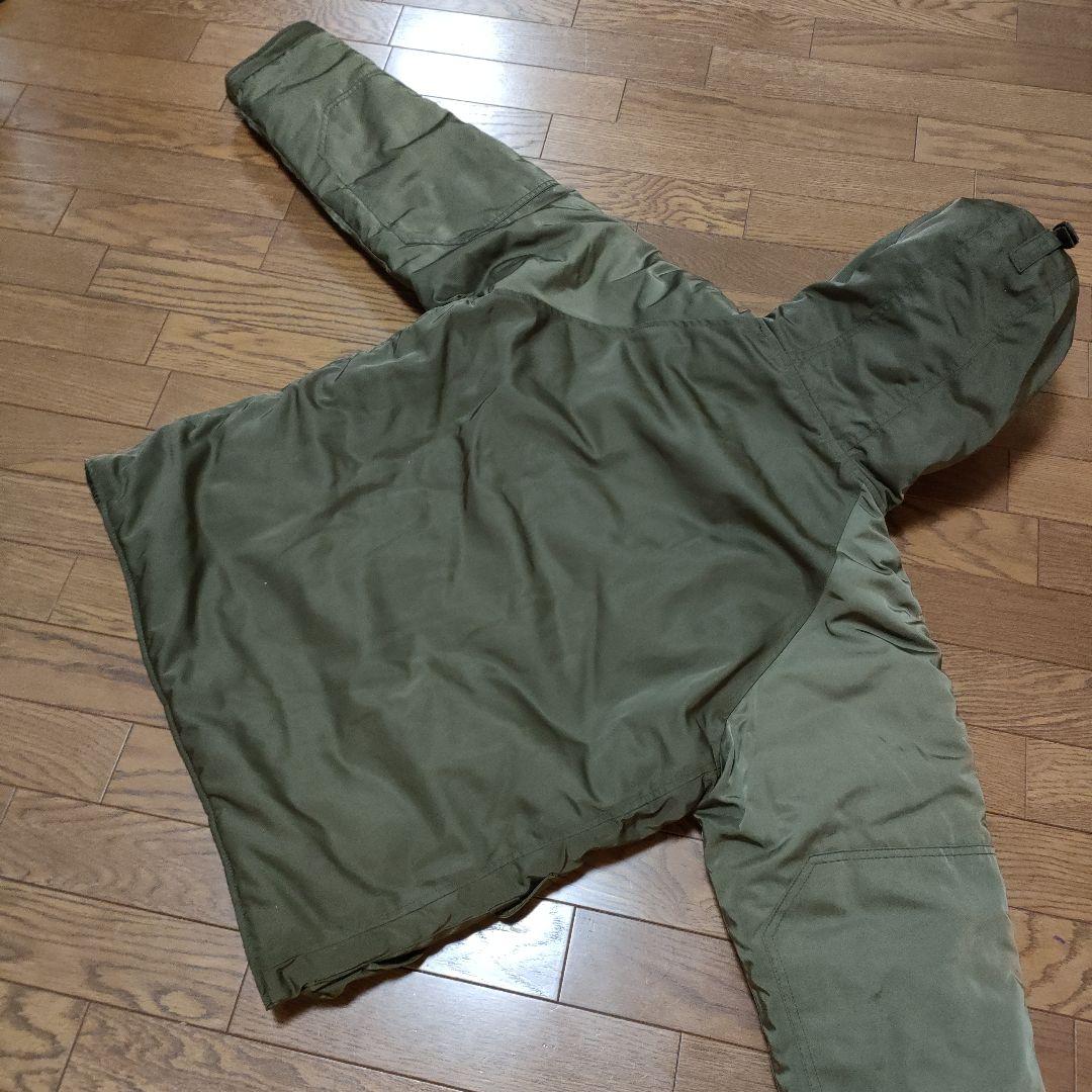 新品　AVIREX　 フード付きジャケット Mサイズ