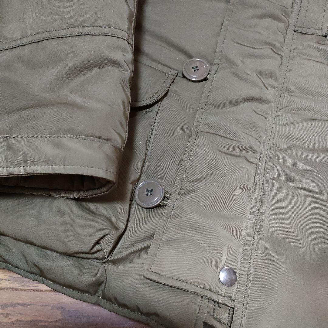 新品　AVIREX　 フード付きジャケット Mサイズ