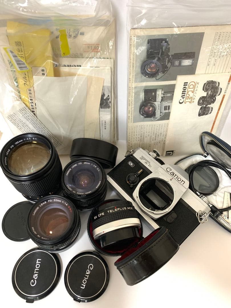 キャノンフィルムカメラFTb レンズセット付属品色々