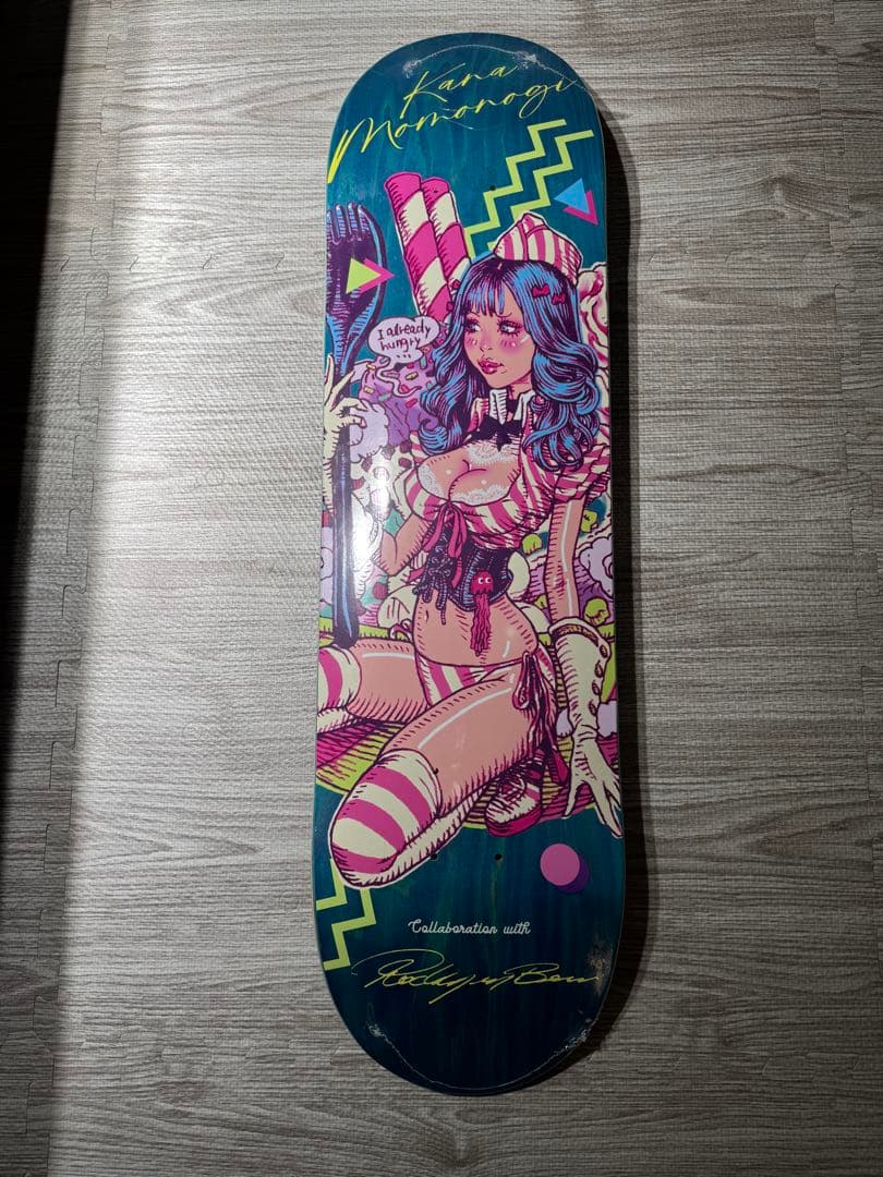 桃乃木かな x Rockin'Jelly Bean” Skate Deck