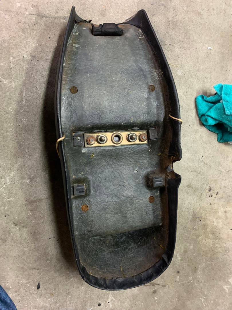 破れなし　ボルティ　ボルティー　セミダブルシート　ブルックランズ　sr400仕様