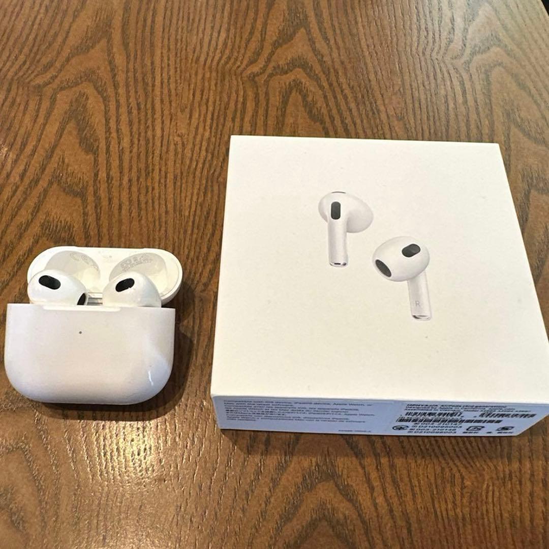 AirPods3世代 美品‼️ 購入箱付き 充電コード付き 大特価!!