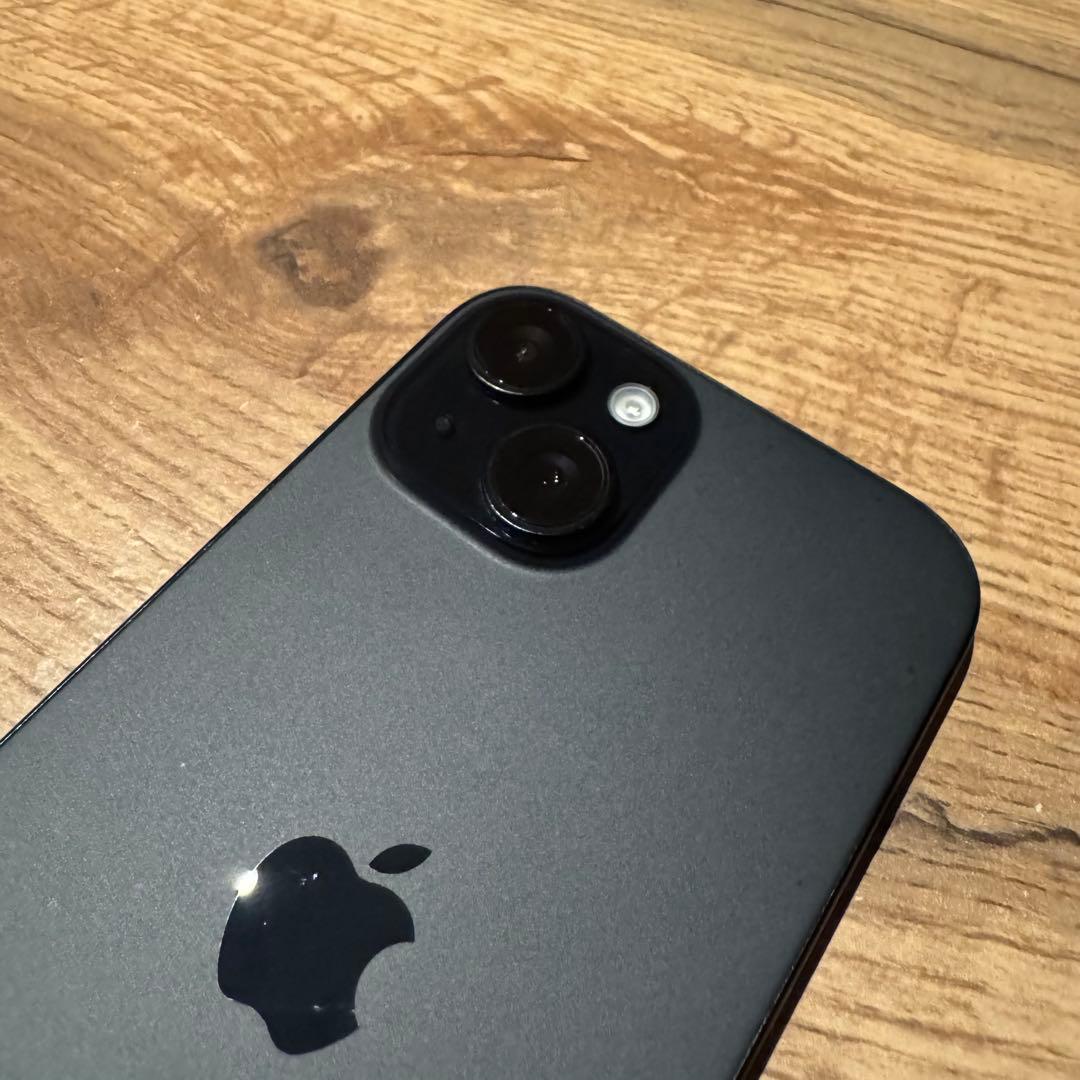 iPhone 15 ブラック 256GB SIMフリー 美品　おまけ付き