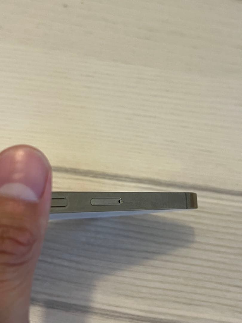 Apple iPhone 13 Pro 本体　バッテリー100%