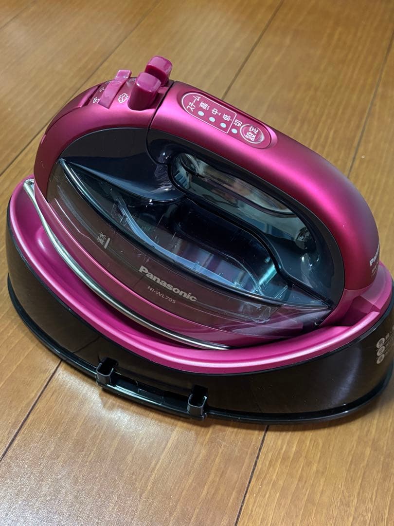 Panasonic NI-WL705-P コードレススチームアイロン