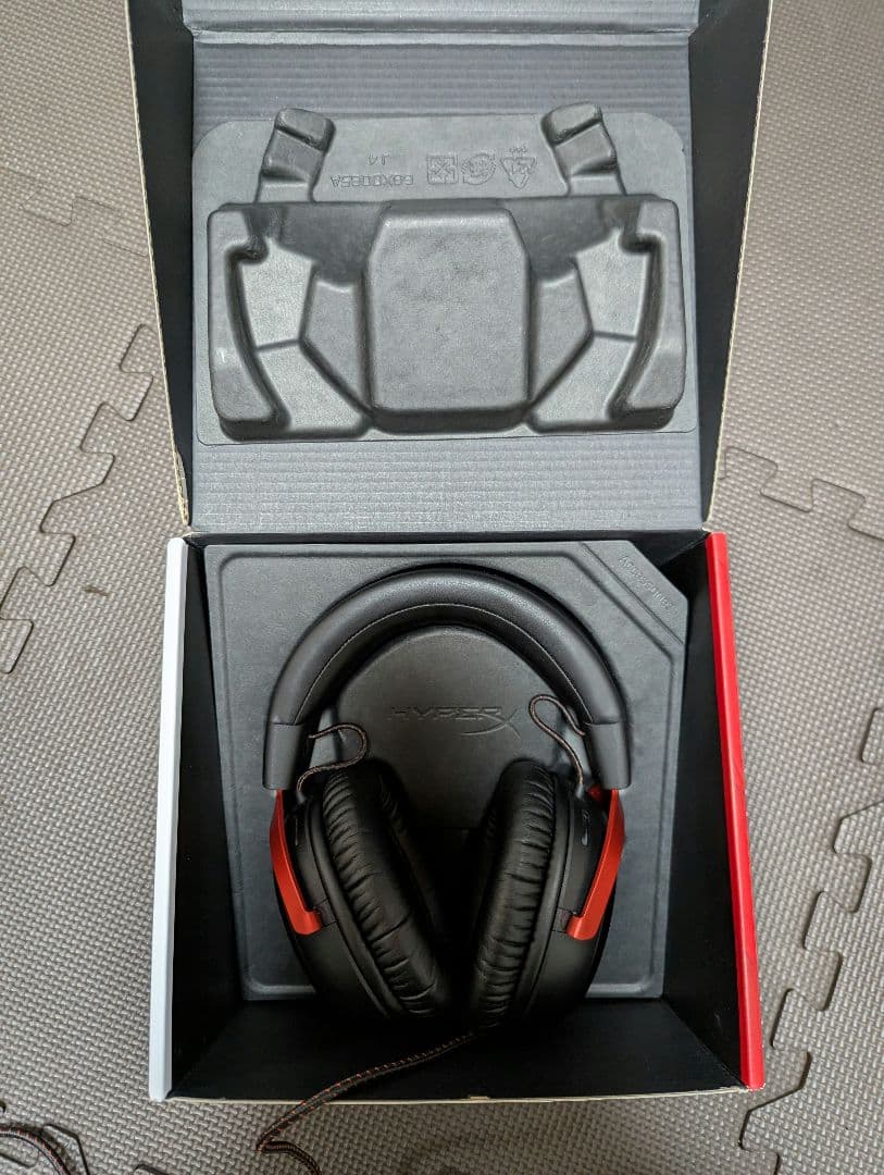 HyperX Cloud III Wired ゲーミングヘッドセット