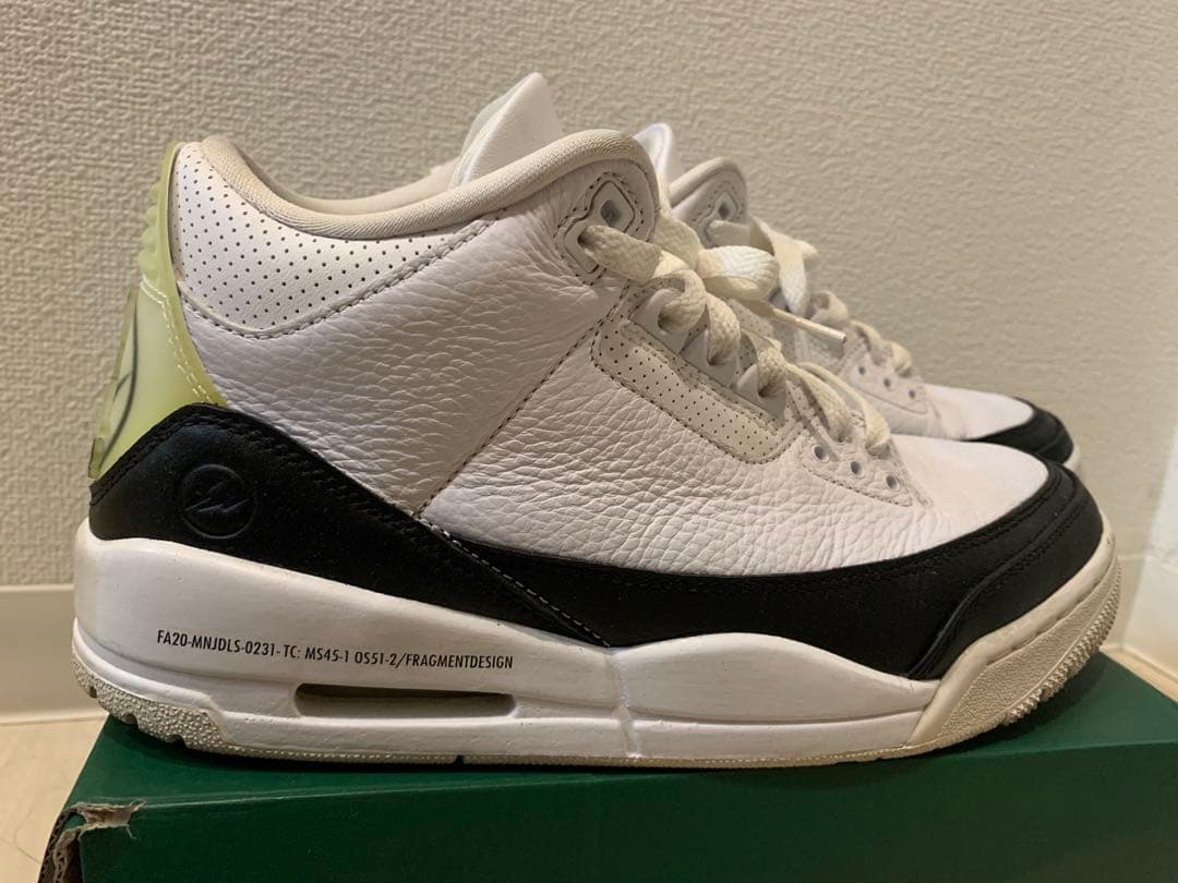 靴 Air Jordan 3