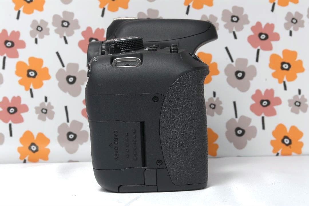 ❤Canon Kiss X8i❤カメラバック❤超望遠レンズ❤Wi-Fi転送OK❤