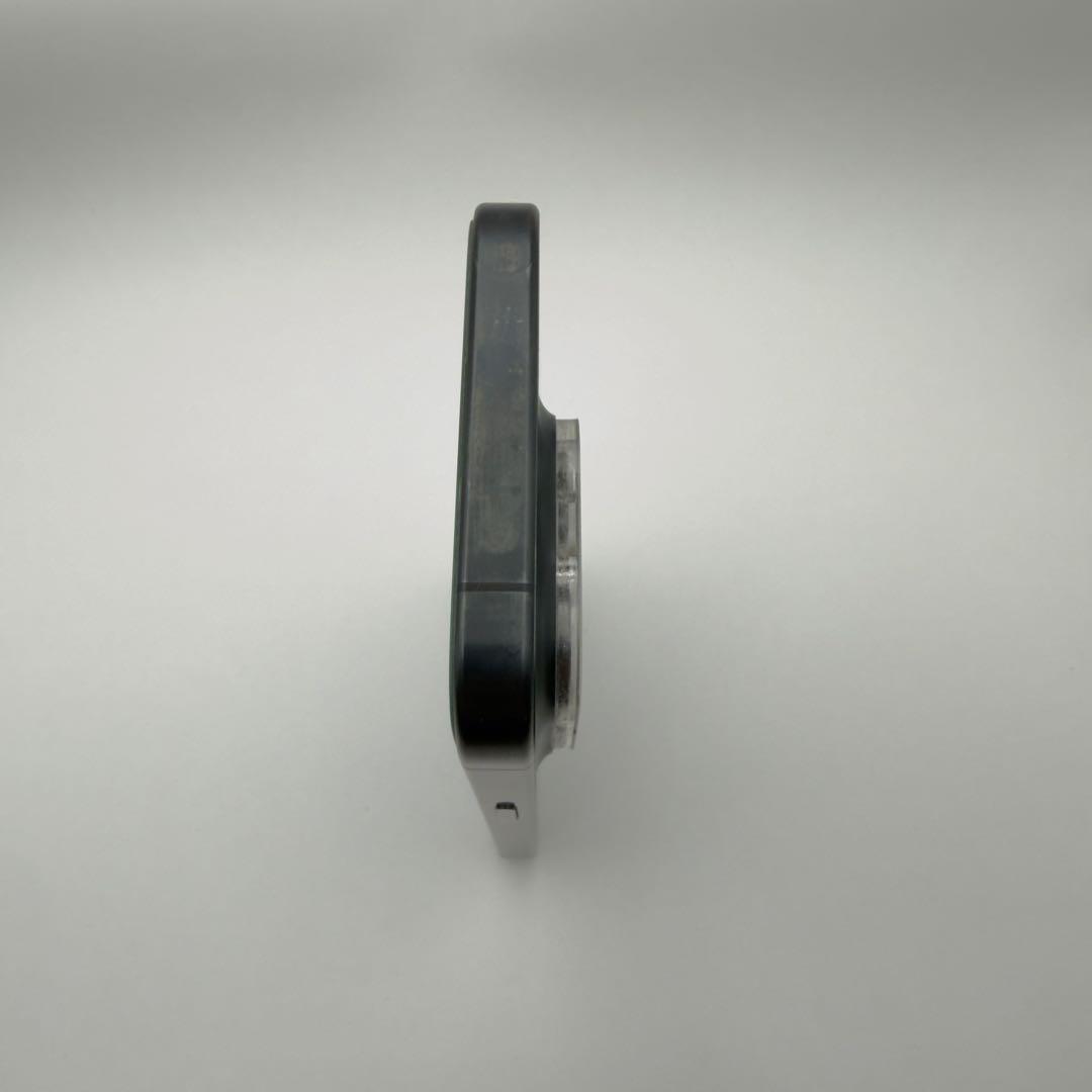 iphone15pro 128G ブラックチタニウム 画面液漏れ