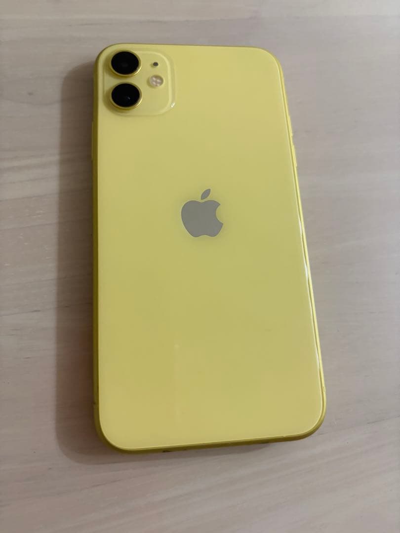 Apple iPhone 11 イエロー 本体　ジャンク品