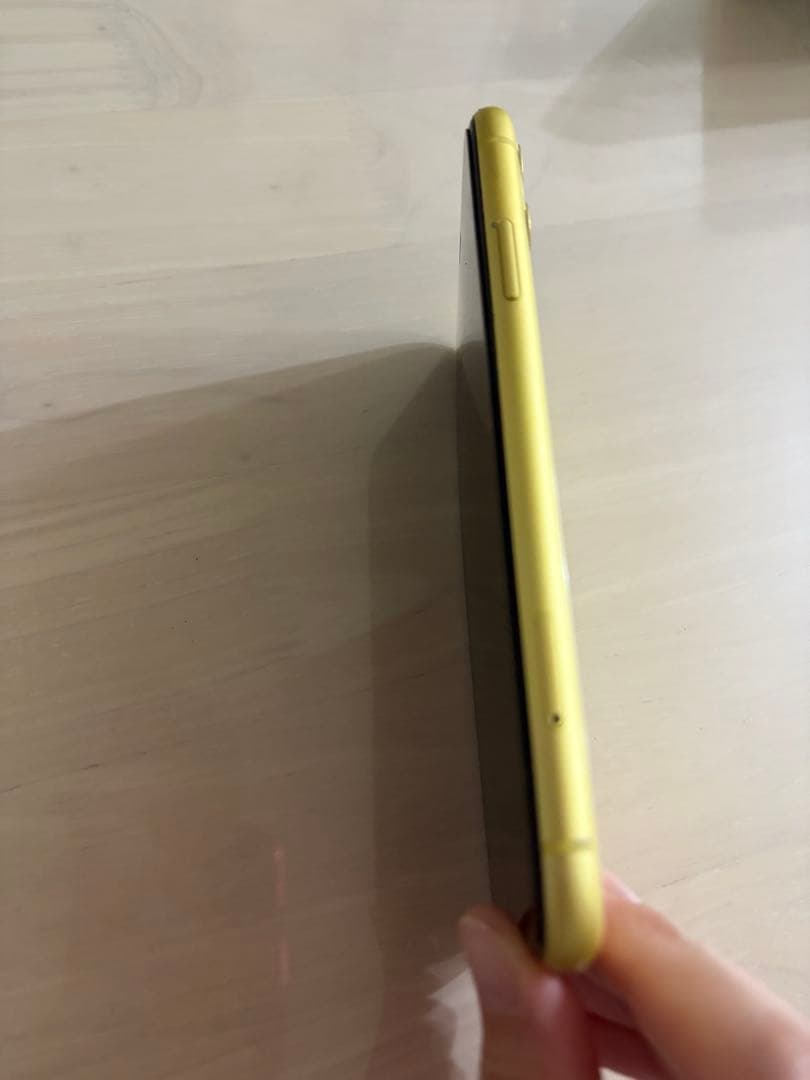 Apple iPhone 11 イエロー 本体　ジャンク品