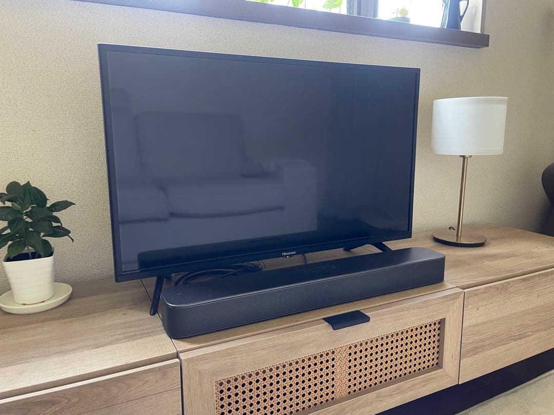 【美品】Hisense32V 液晶テレビ Wチューナー搭載