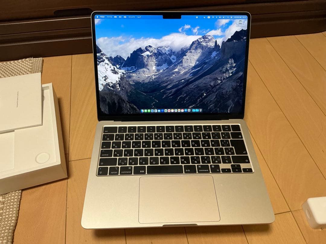 Apple MacBook Air M2 スターライト