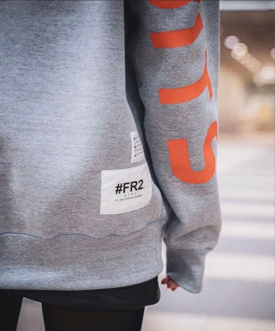 FR2 柳　金沢店　限定品ブラック　フード付きパーカー #FR2