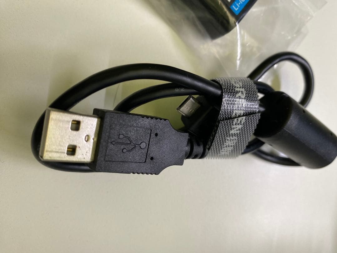 S*I様 SONY α7RⅡ 外箱取説付属品あり バッテリー3個 美品