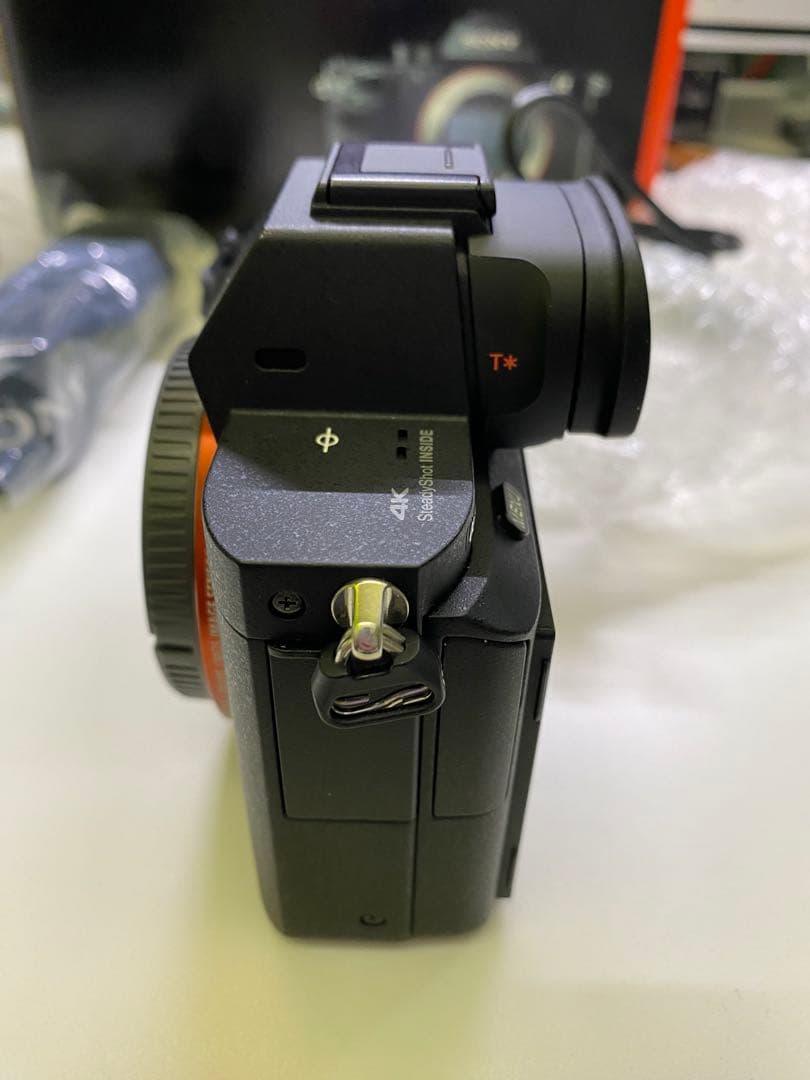 S*I様 SONY α7RⅡ 外箱取説付属品あり バッテリー3個 美品