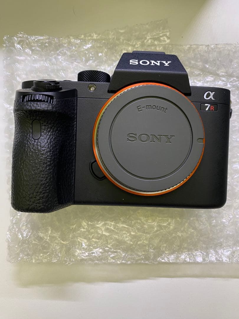 S*I様 SONY α7RⅡ 外箱取説付属品あり バッテリー3個 美品