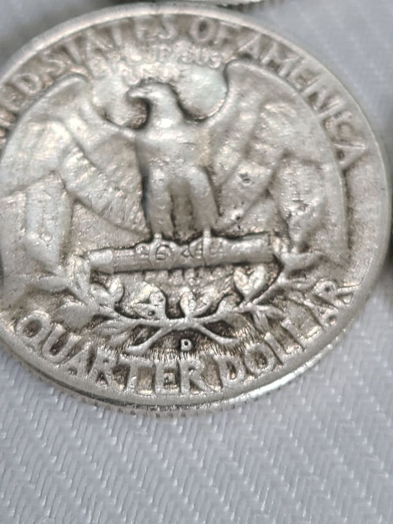 【希少・銀貨】1957年 アメリカ 25セント硬貨（デンバー造幣局 D刻印）