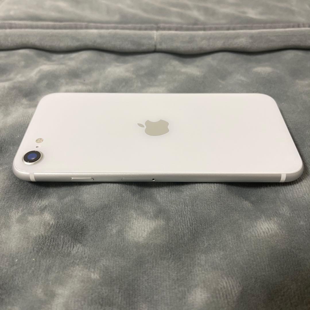 iPhone SE (第2世代) 128GB ホワイト SIMフリー