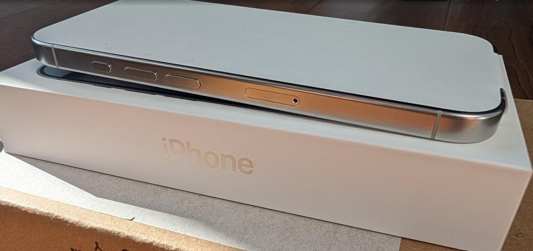 Apple iPhone 16 Pro ホワイトチタニウム 128G 本体