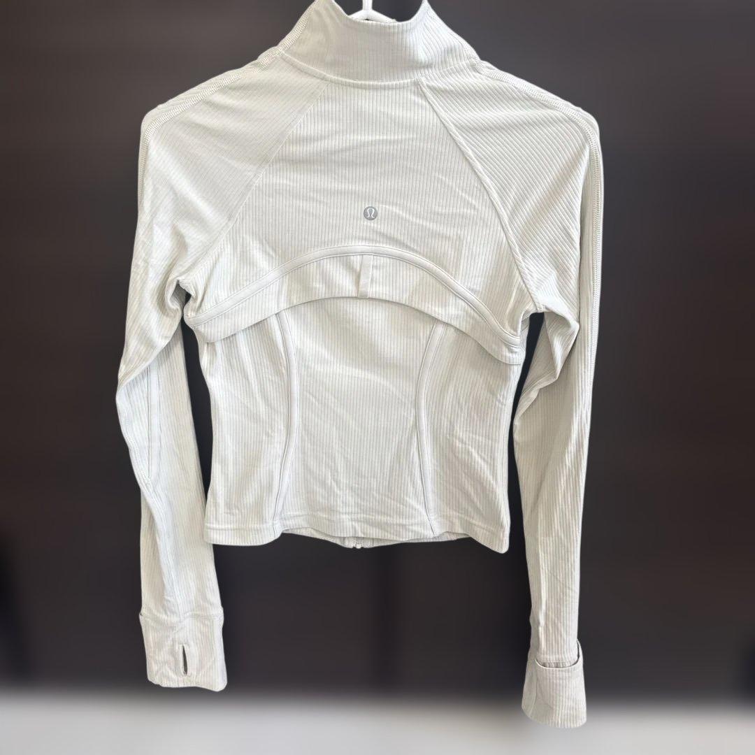 ルルレモン　リブクロップ　ジャケット