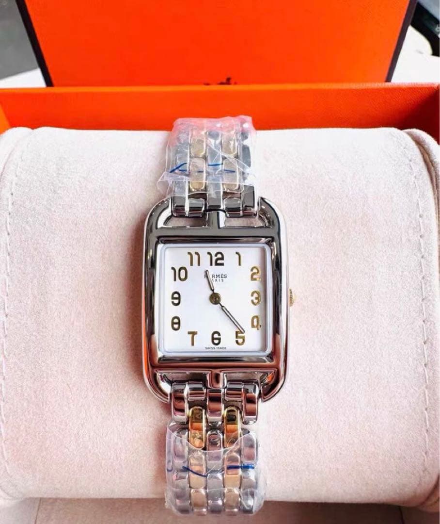 エルメスレディース ケープコッドゴールド スクエア腕時計ゴルド新品未使用31mm