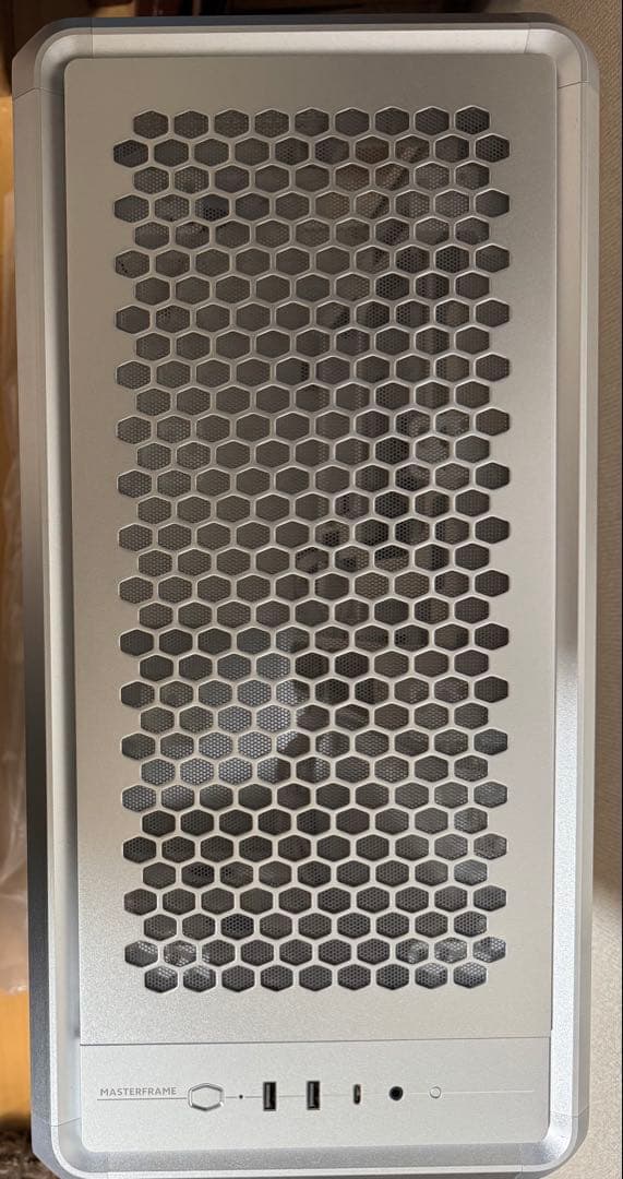 Master Frame 600 シルバー PCケース