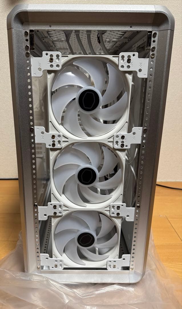 Master Frame 600 シルバー PCケース