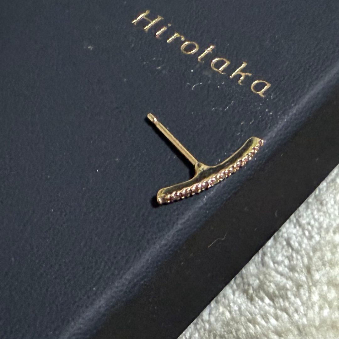 HIROTAKA ヒロタカ GOSSAMER ショートバー ダイヤモンド ピアス