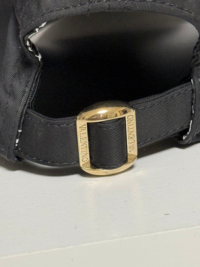 ヴァレンティノ VLTN ブラック ベースボールキャップ