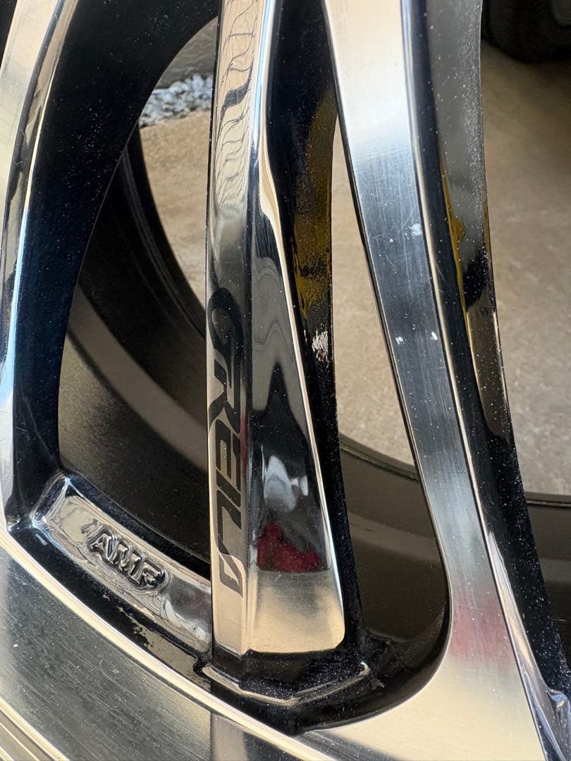 ユタカページレオニス グレイラβ20インチ8.5j p114.3 in35