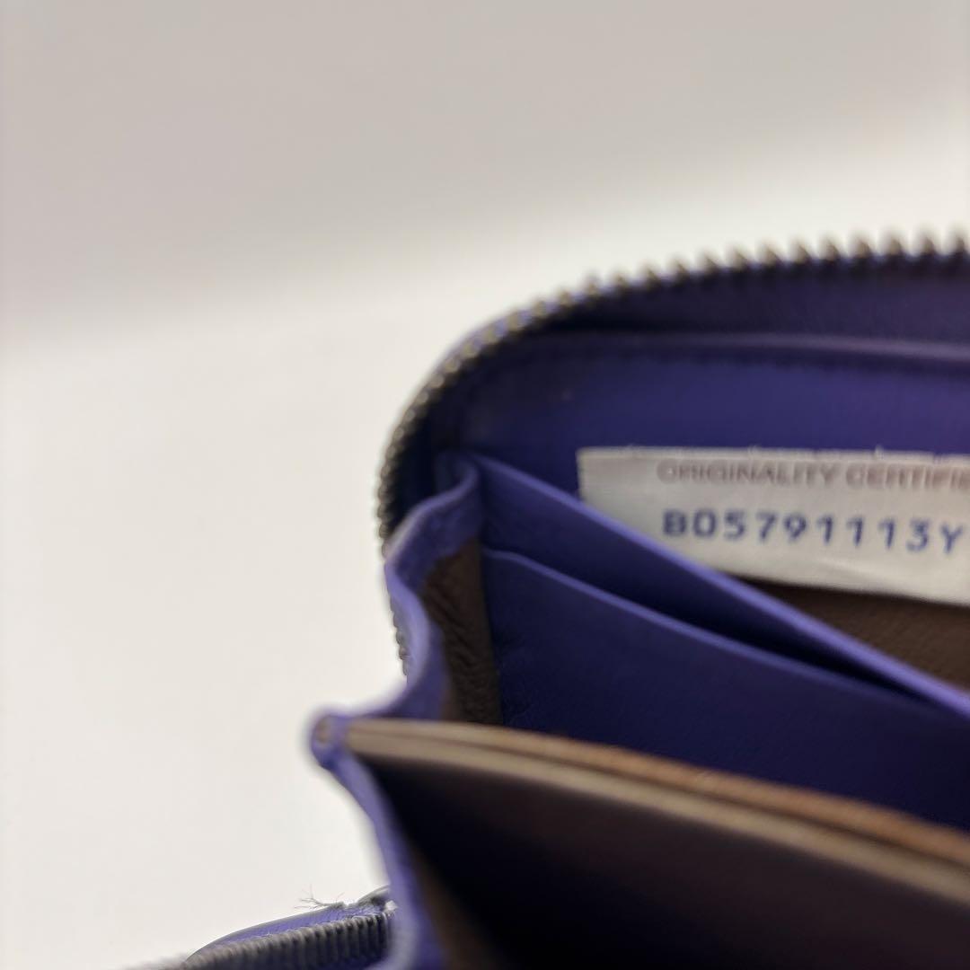 ◆正規品◆現行ボッティガヴェネタイントレチャートカードケース