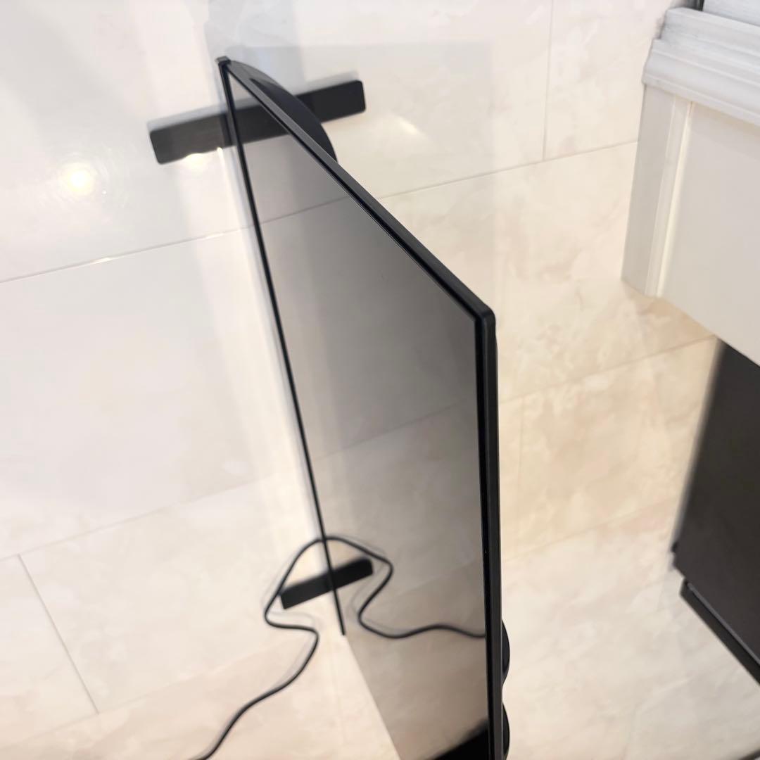 テレビ　美品　2025年製　REGZA 送料無料　32V