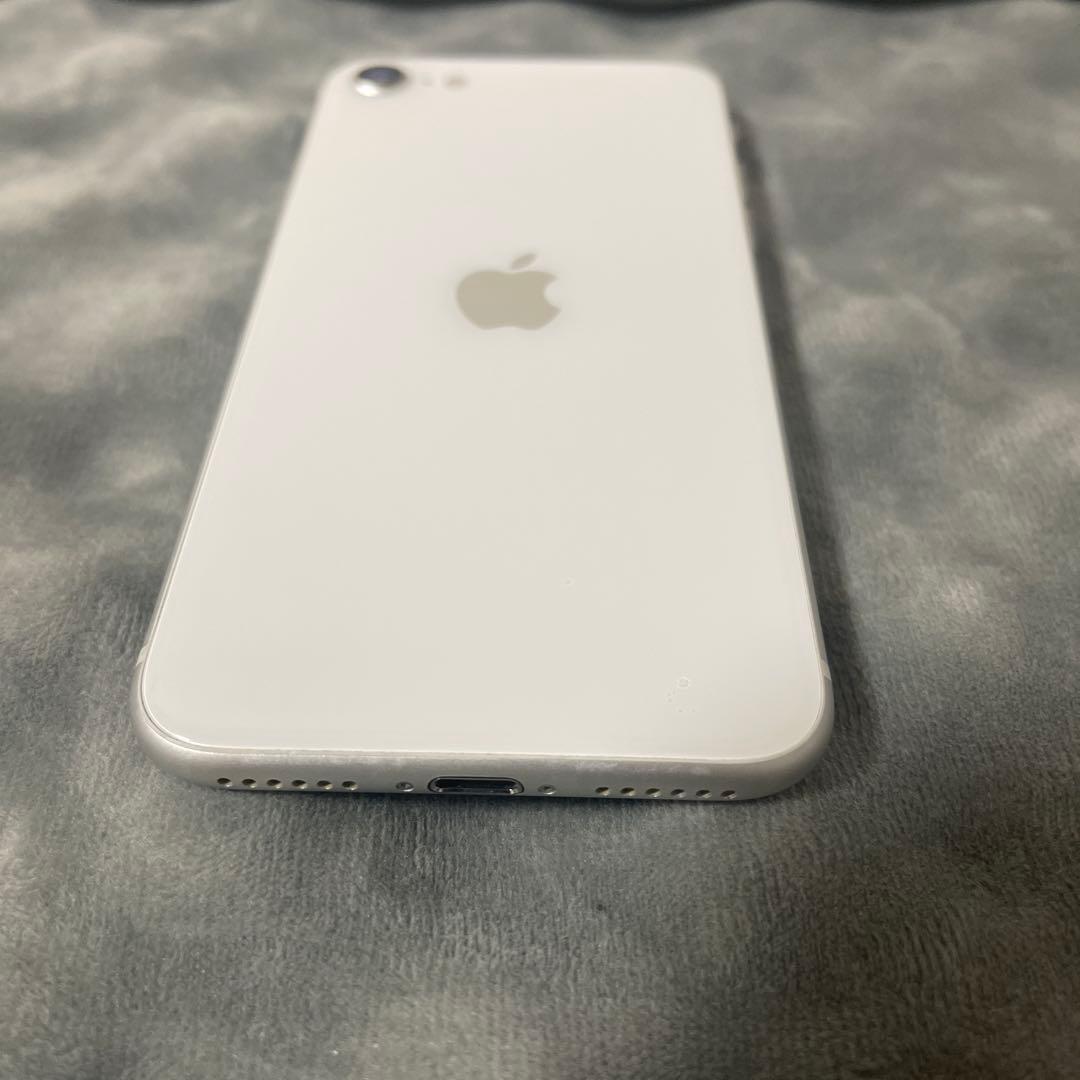 iPhoneSE (第2世代) ホワイト SIMフリー バッテリー最大容量86%
