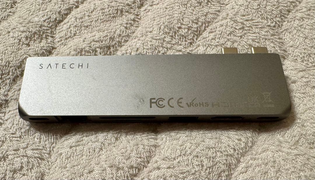 分配器・切替器 Satechi USB-C PRO HUB MAX 8in2