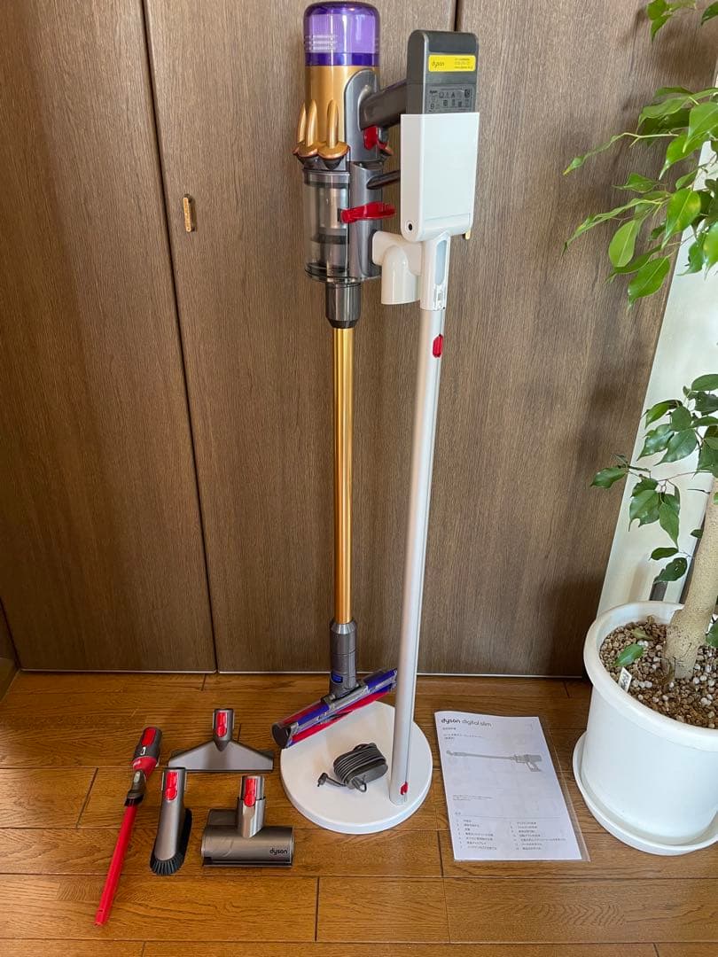 ダイソンDigital Slim Fluffy SV18 充電ドックスタンド付