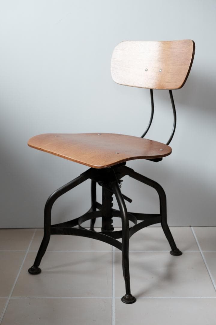 てんてんNorthern Ohio Industrial　CHAIR①