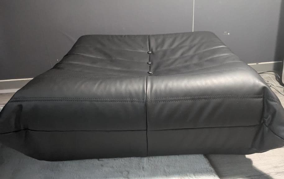 トーゴソファ　オットマン付き　1人用　リプロダクト　　レザー　黒