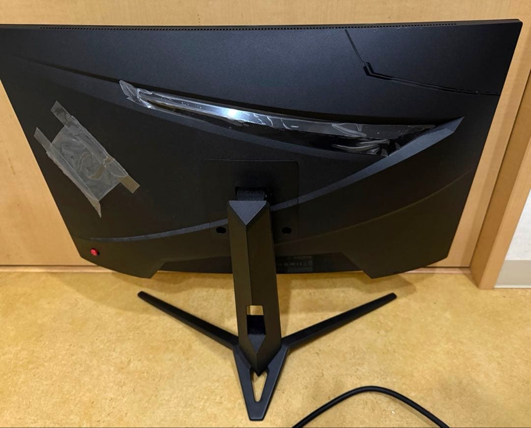 MSI 湾曲モニター　24インチ　165HZ