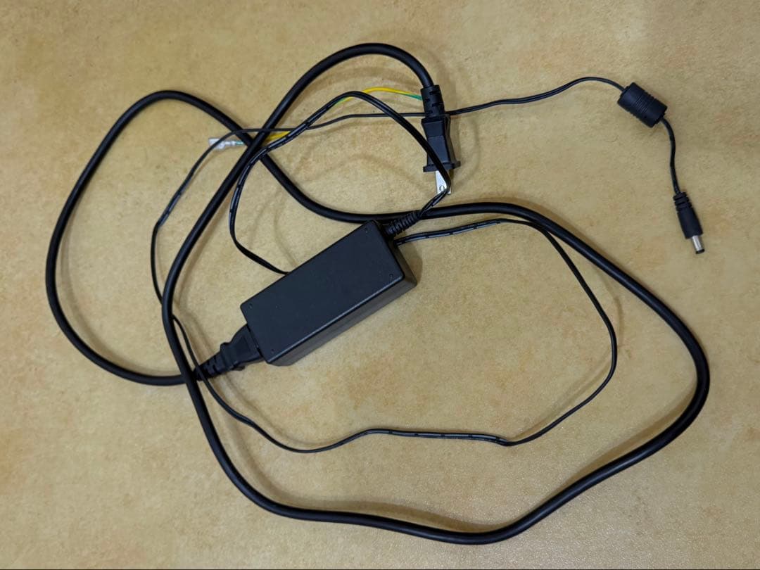 MSI 湾曲モニター　24インチ　165HZ