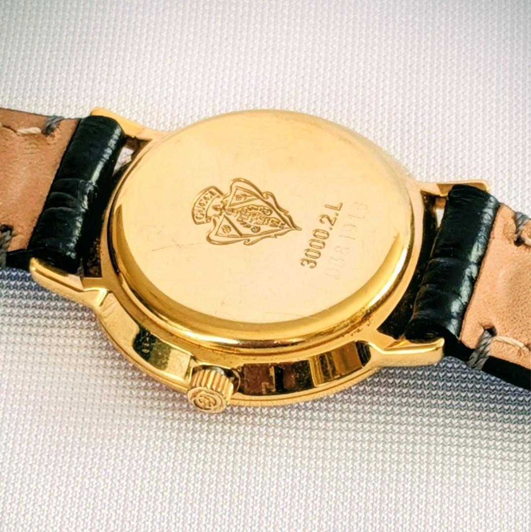 良品 GUCCI レディース腕時計ゴールド＆ブラック3000.2.L ゴージャス