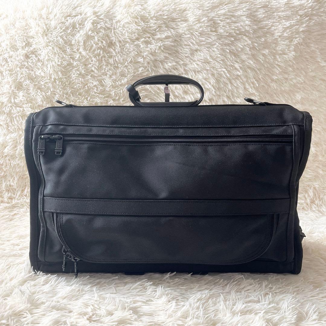 未使用品✨TUMI トゥミ　ガーメントバッグ　ナイロン　234D3 ブラック