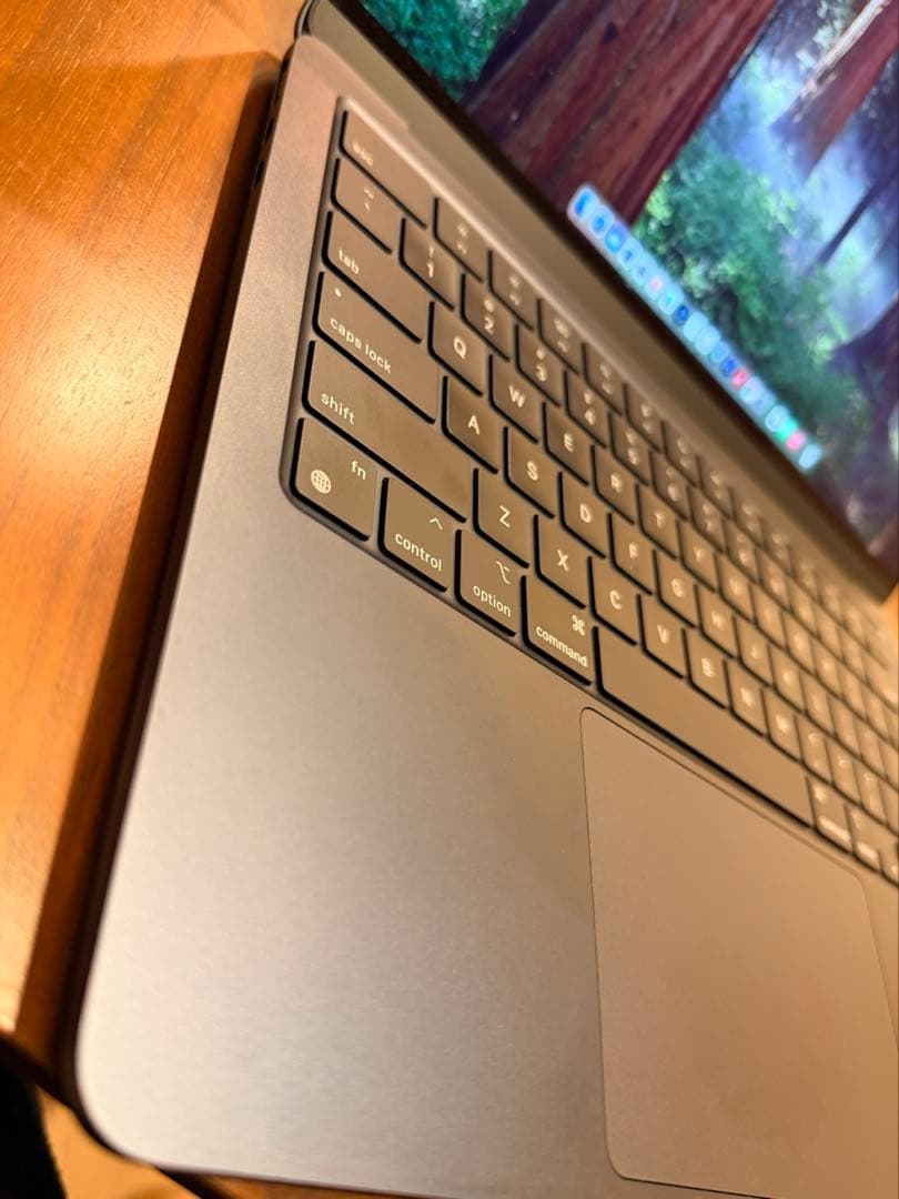 MacBook Air M2 メモリ16GB ストレージ1TB 13インチ