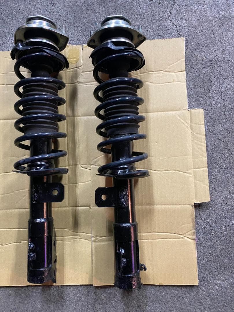 LA600S/LA610S タントカスタム フロント左右純正ショック＆サスSET